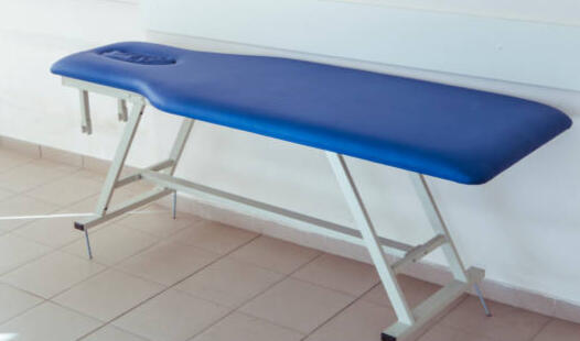 Table médicale en simili